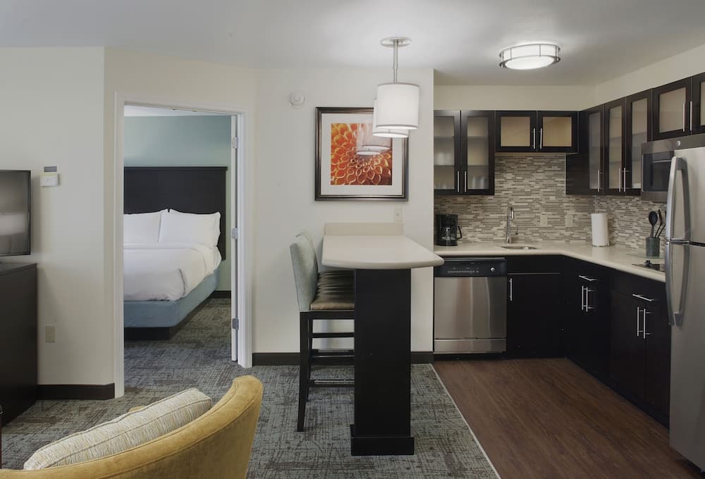 Staybridge Suites Fayetteville/Univ Of Arkansas by IHG interior in Fayetteville, AR — gallery photo 2