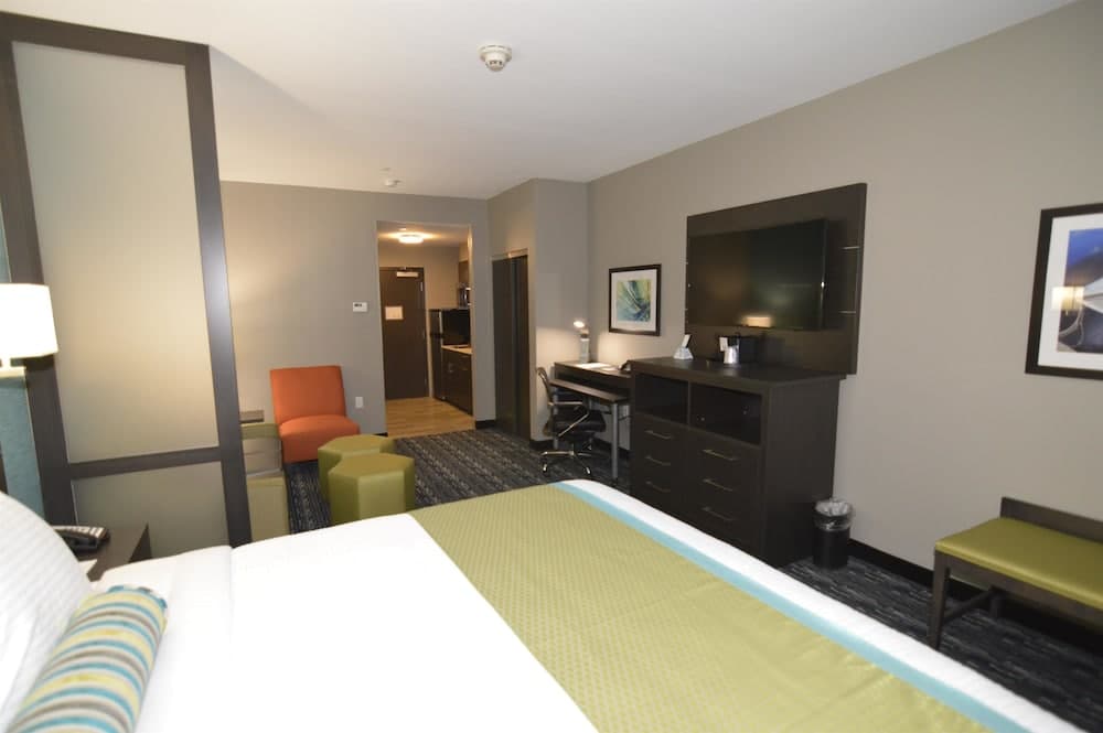 Holiday Inn Express And Suites Pasadena Houston Southeast by IHG gallery photo in Pasadena, TX — image 15