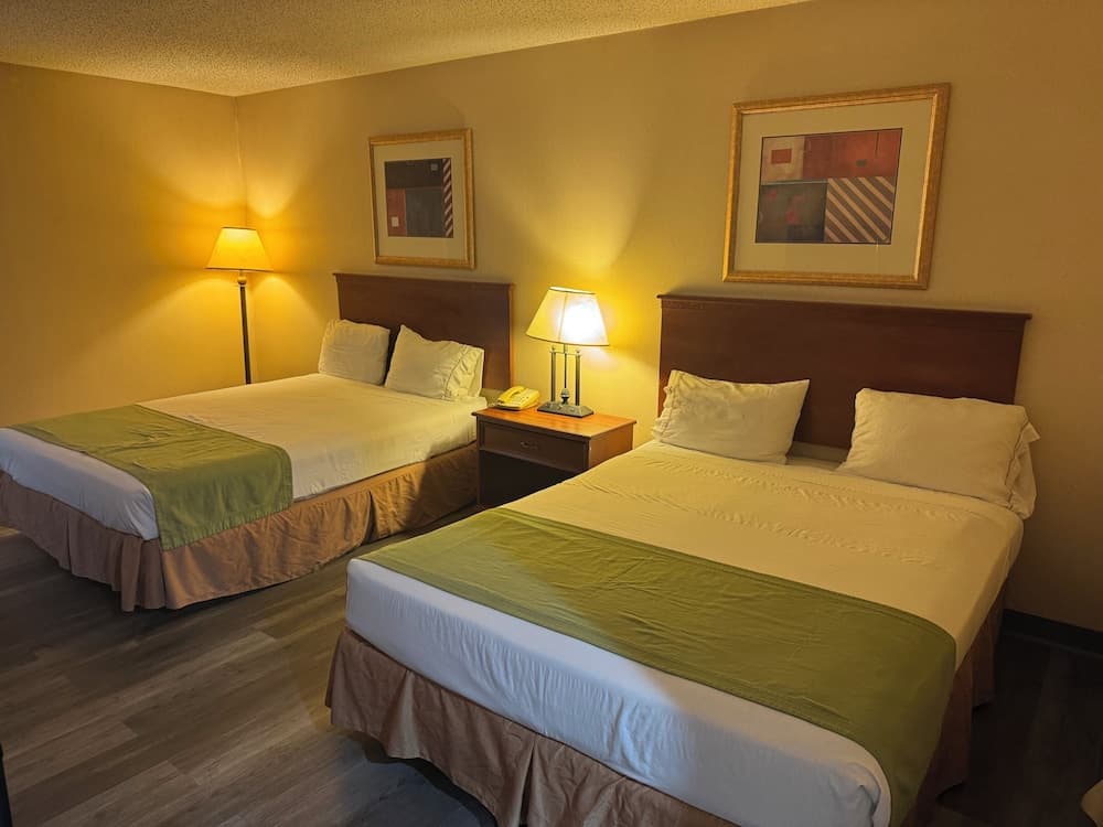 Days Inn by Wyndham Dodge City property views in Dodge City, KS — gallery photo 3