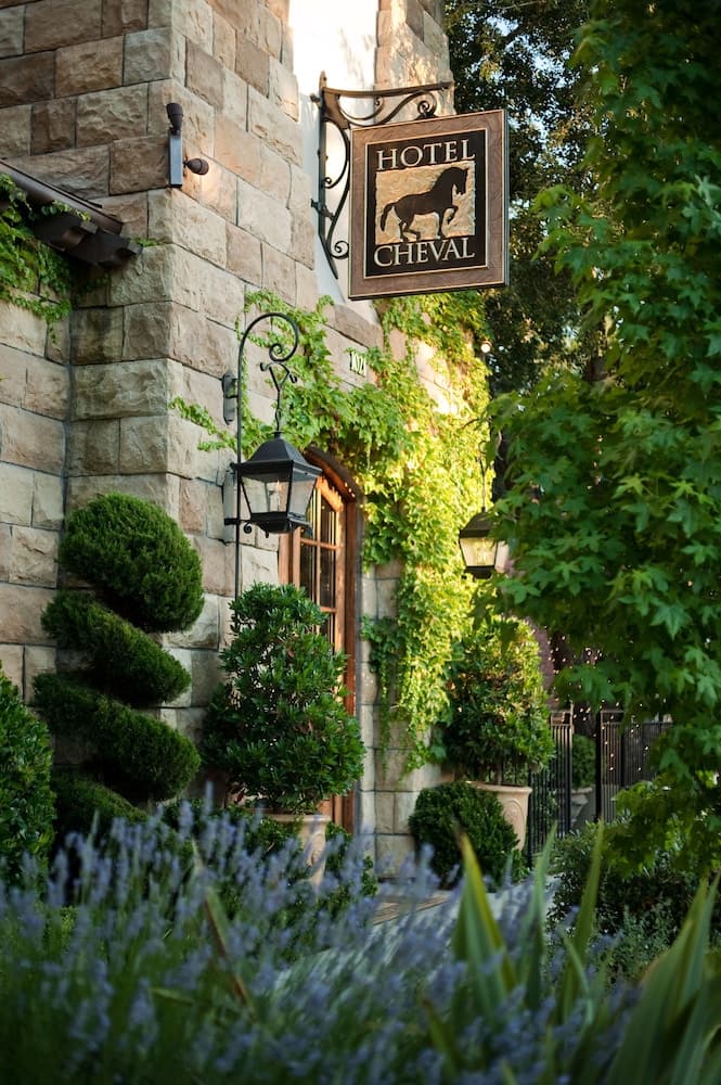 Hotel Cheval gallery photo in Paso Robles, CA — image 8