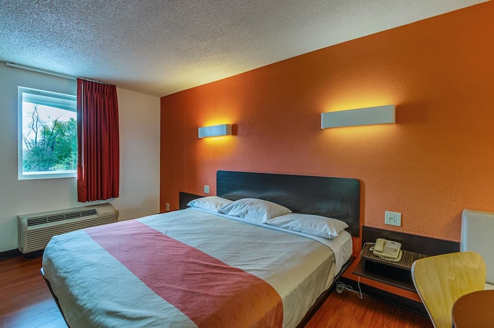 Motel6 Winchester, VA gallery photo in Winchester, VA — image 6
