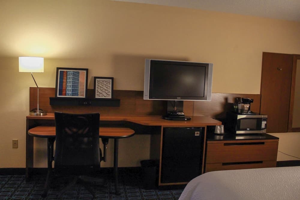Fairfield Inn by Marriott Kalamazoo West gallery photo in Kalamazoo, MI — image 19