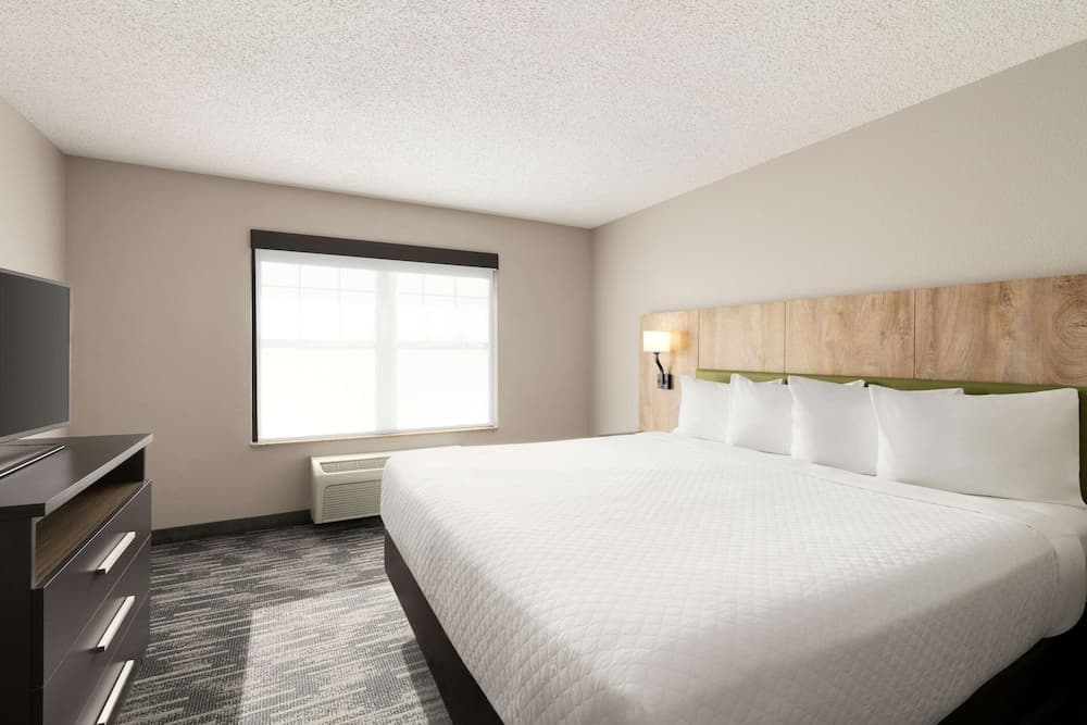 Country Inn & Suites by Radisson, Boise West - Meridian gallery photo in Meridian, ID — image 8