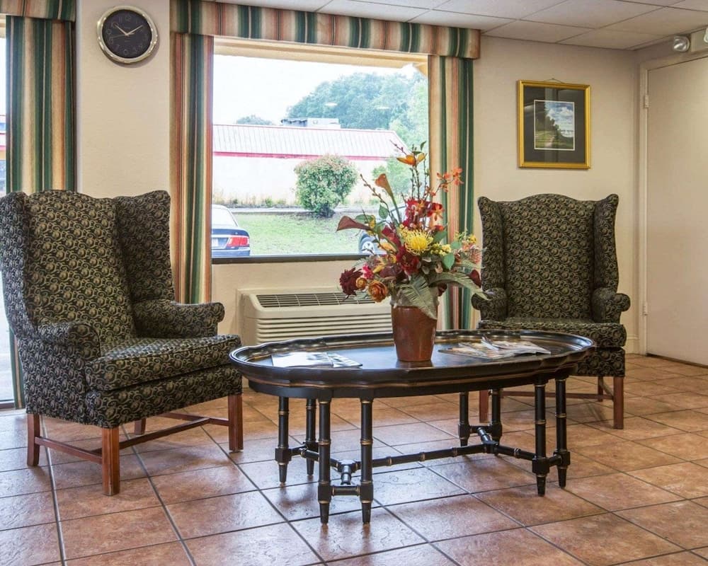 Econo Lodge Inn & Suites Columbus near Fort Benning interior in Columbus, GA — gallery photo 2