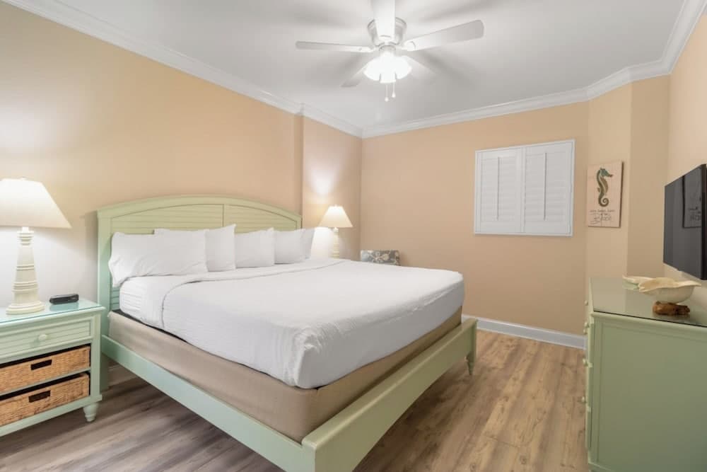 North Beach Resort & Villas gallery photo in North Myrtle Beach, SC — image 720