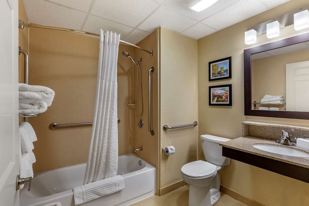 Comfort Inn Rockland - Boston gallery photo in Rockland — image 27