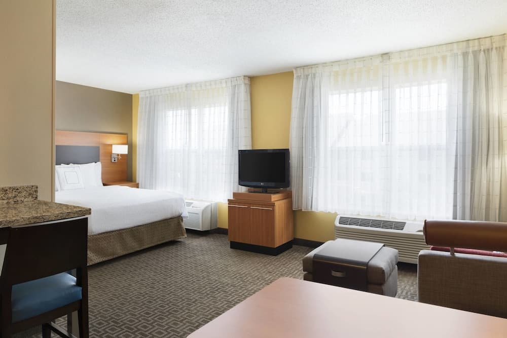 TownePlace Suites Chicago Naperville gallery photo in Naperville, IL — image 21