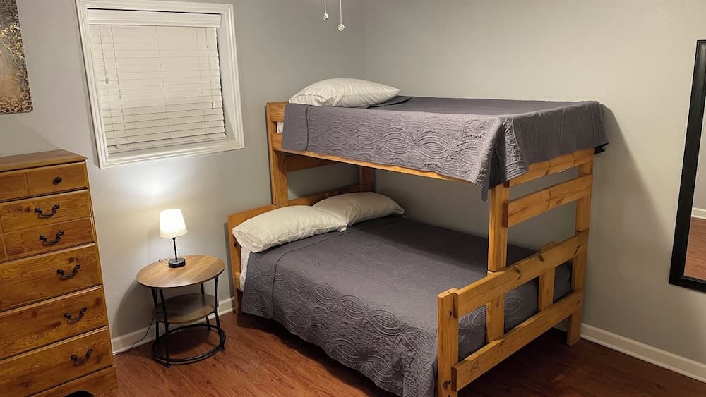 O2 Suites Houma interior in Houma, LA — gallery photo 2