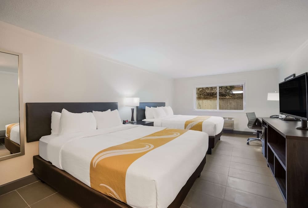 Quality Inn & Suites Castle Rock/SW Denver gallery photo in Castle Rock, CO — image 6