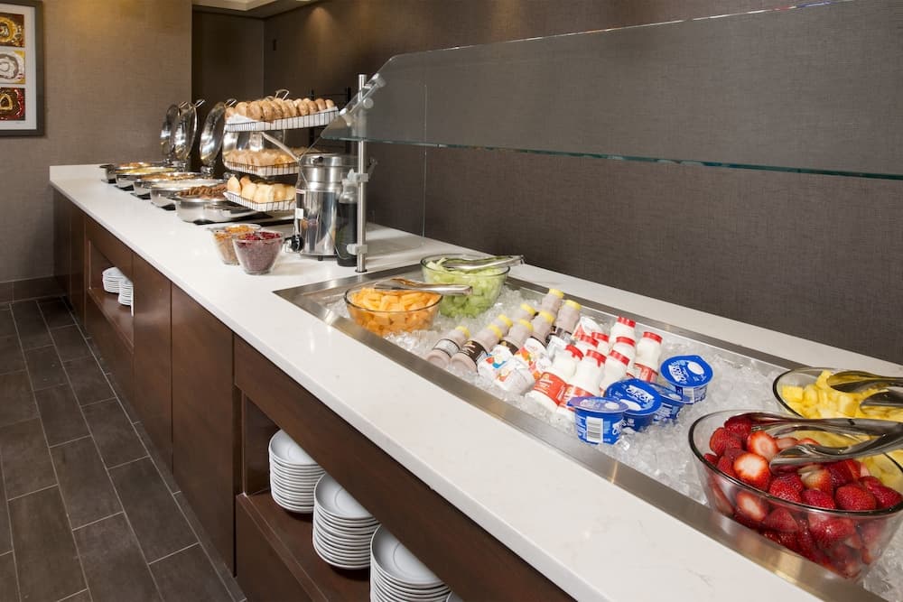 DoubleTree by Hilton Hotel Lafayette gallery photo in Lafayette, LA — image 45