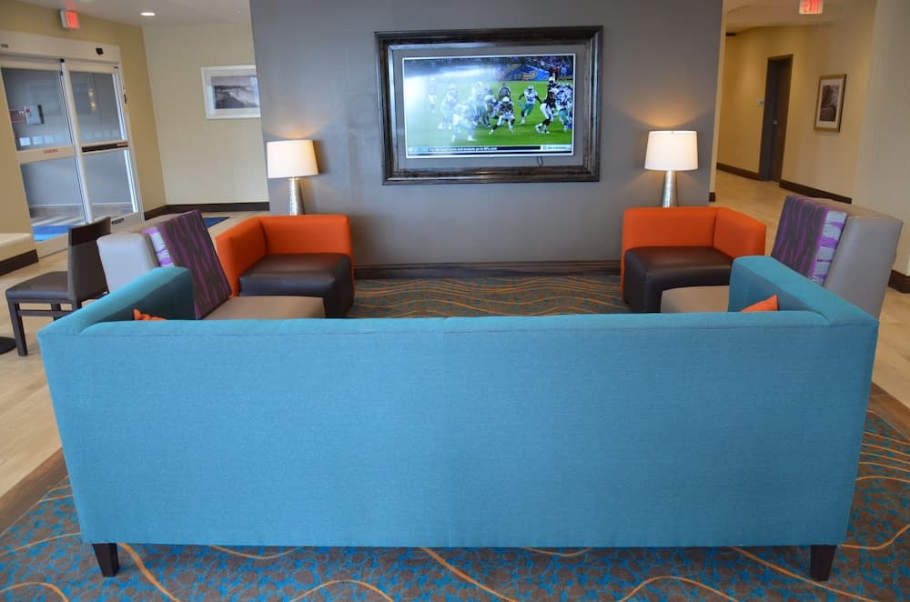 Holiday Inn Express Cheektowaga North East by IHG gallery photo in Buffalo, NY — image 6