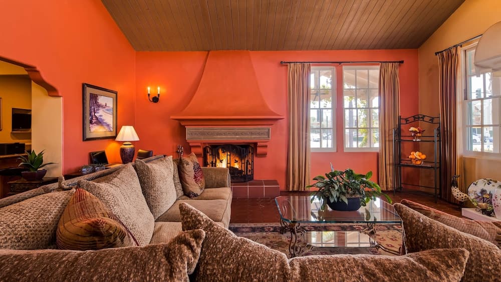 Best Western Plus Pepper Tree Inn interior in Santa Barbara, CA — gallery photo 2