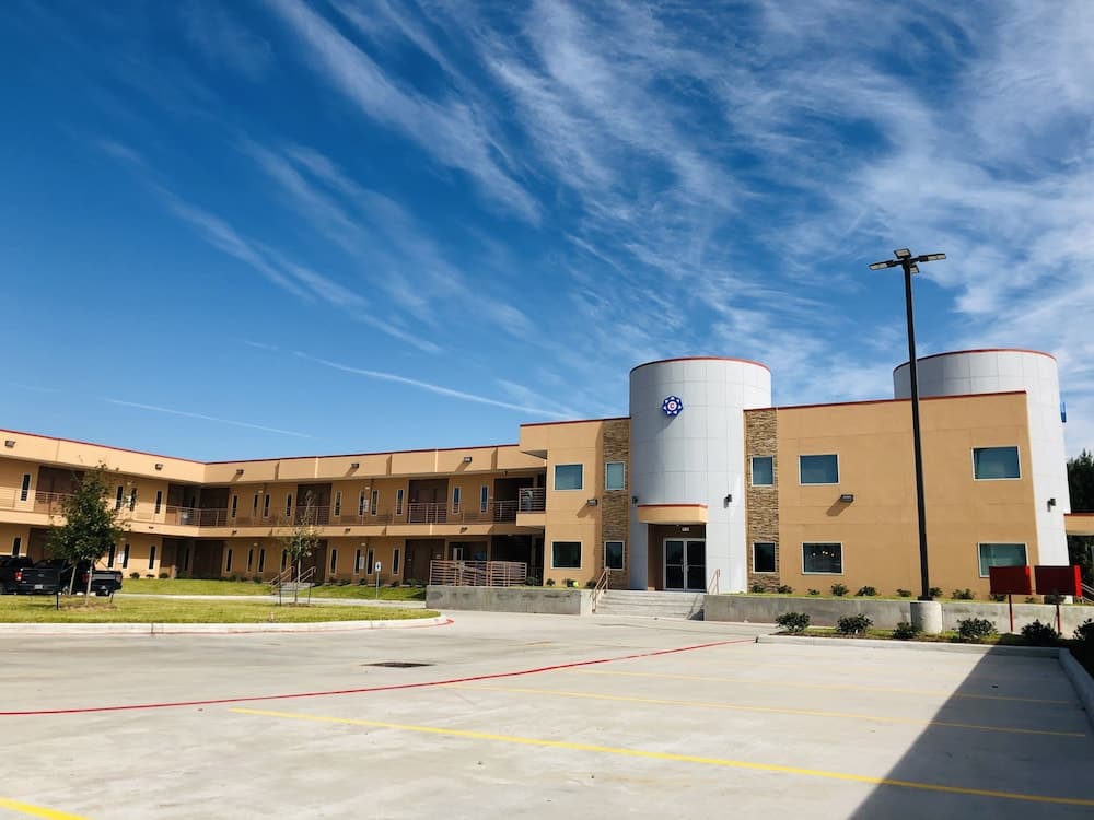 Crystal Inn featured exterior or lobby in Houston, TX — similar hotel