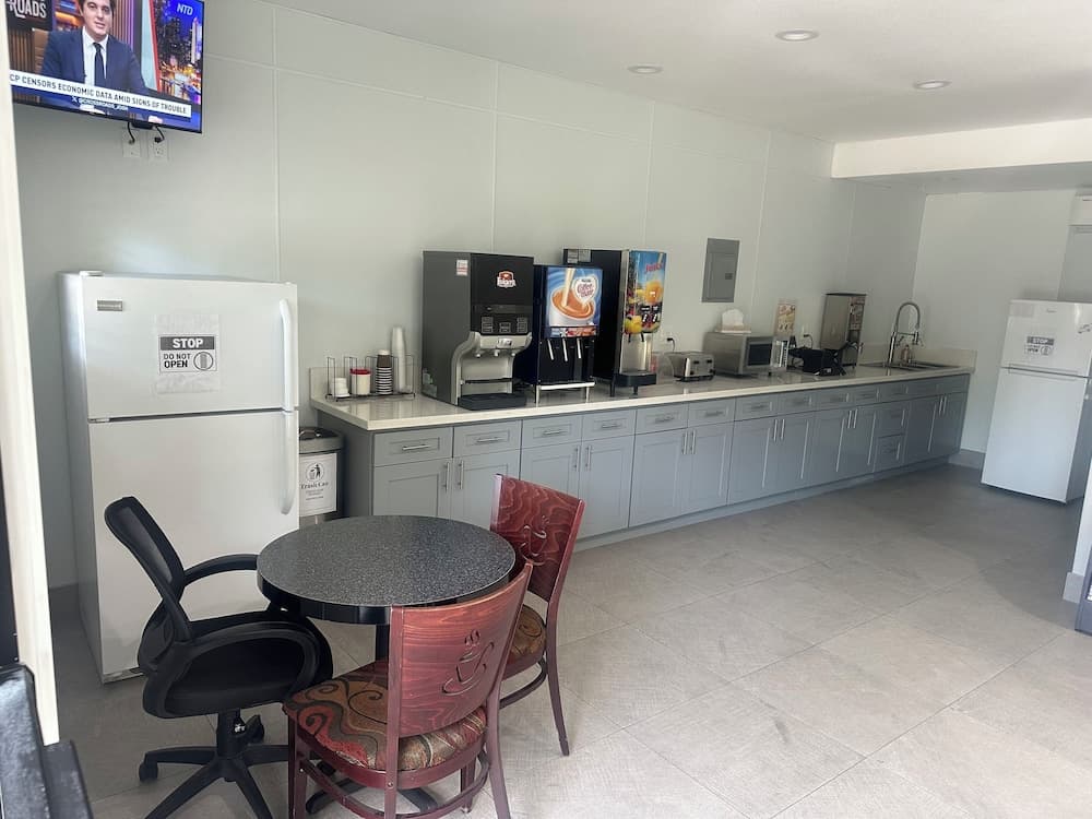 Garden Inn property views in San Gabriel, CA — gallery photo 3