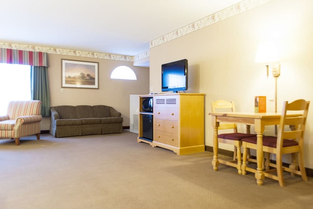 Country Inn & Suites by Radisson, Cedar Falls, IA gallery photo in Cedar Falls, IA — image 58