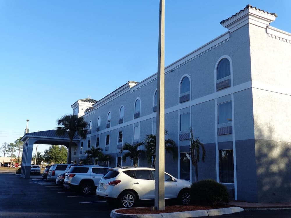 Ruskin Inn Hotel gallery photo in Ruskin, FL — image 38