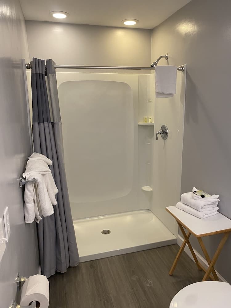 The Taber Inne & Suites property views in Mystic, CT — gallery photo 3
