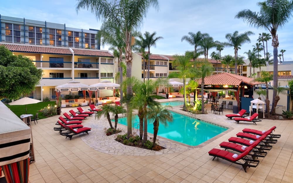 Atrium Hotel at Orange County Airport gallery photo in Irvine, CA — image 36