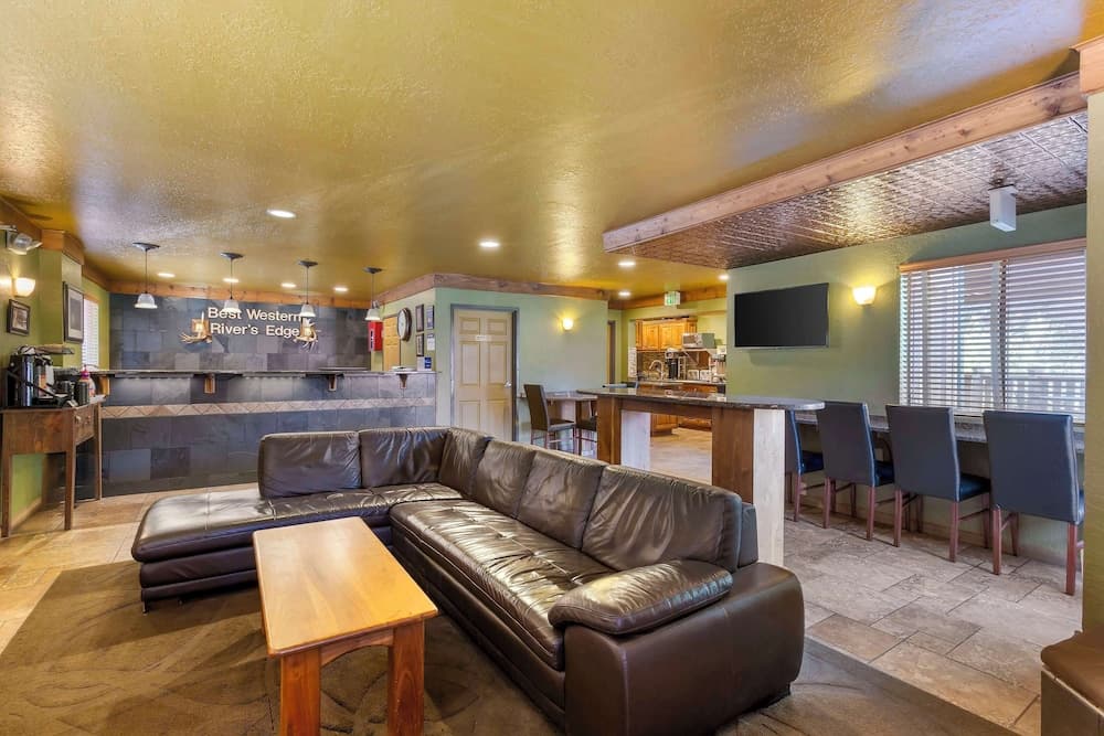 Best Western Rivers Edge property views in Red River, NM — gallery photo 3