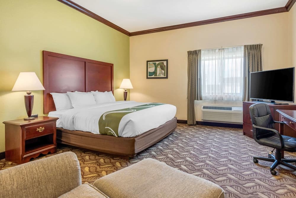 Quality Inn & Suites Zanesville City Center gallery photo in Zanesville, OH — image 20