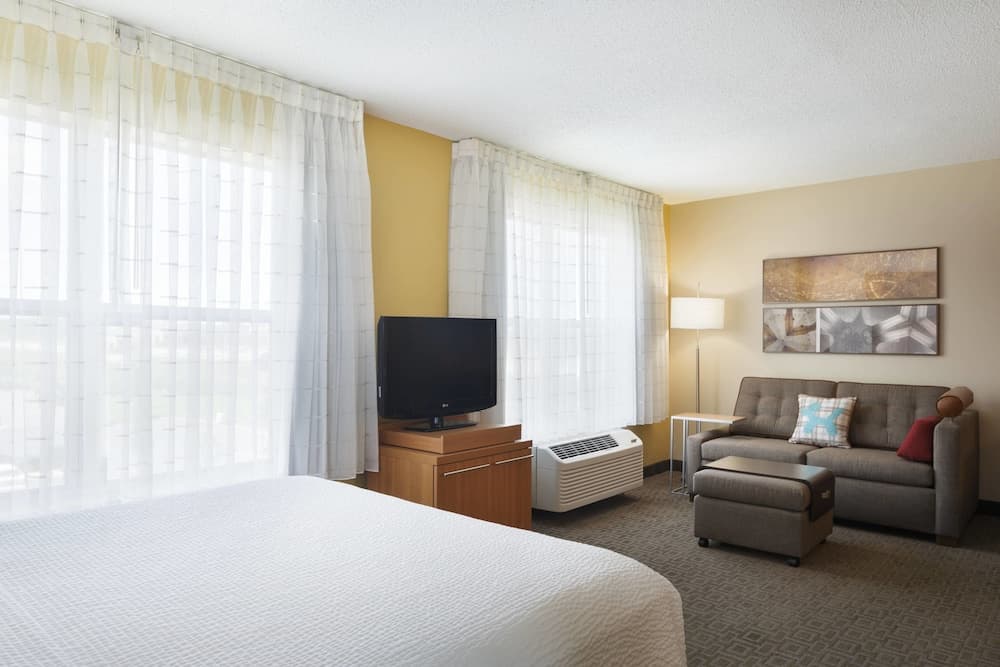 TownePlace Suites Chicago Naperville gallery photo in Naperville, IL — image 17