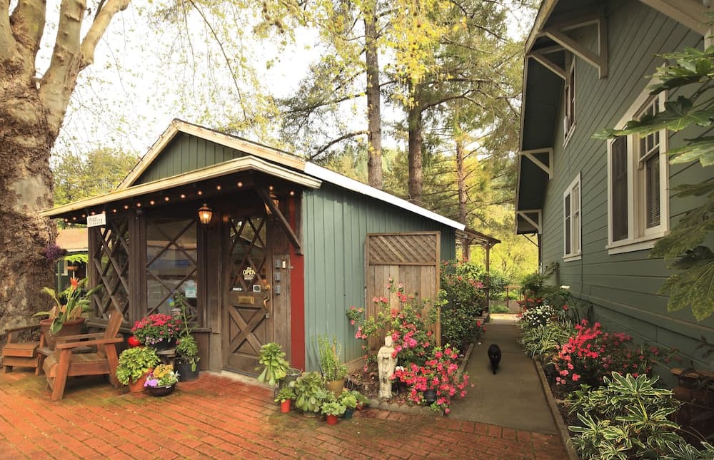 Inn on the Russian River interior in Monte Rio, CA — gallery photo 2