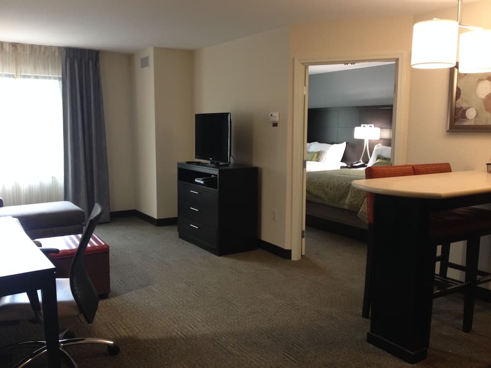 Staybridge Suites Schererville by IHG gallery photo in Schererville, IN — image 35