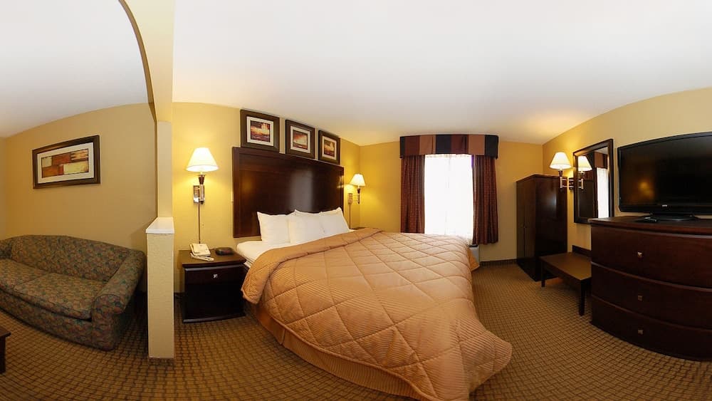 Quality Inn & Suites Lafayette property views in Lafayette, LA — gallery photo 3