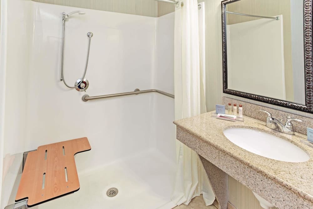 Wingate By Wyndham Charleston gallery photo in North Charleston, SC — image 10