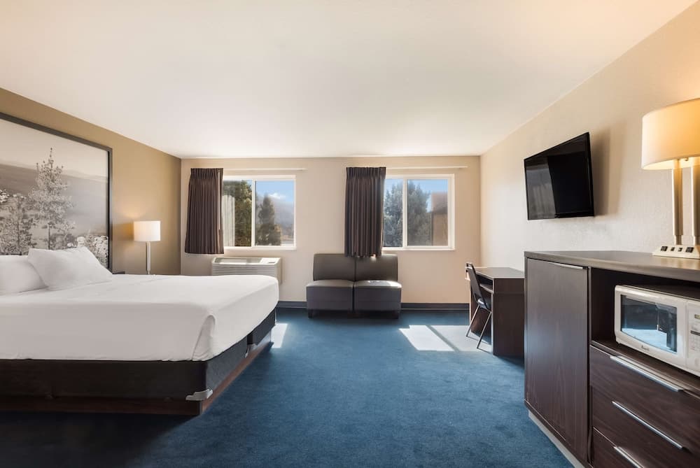 Americas Best Value Inn Sparks gallery photo in Sparks, NV — image 33