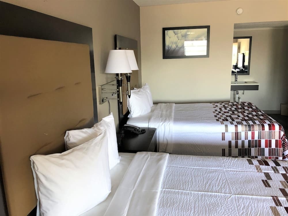 Red Roof Inn Greenville, NC gallery photo in Greenville, NC — image 9