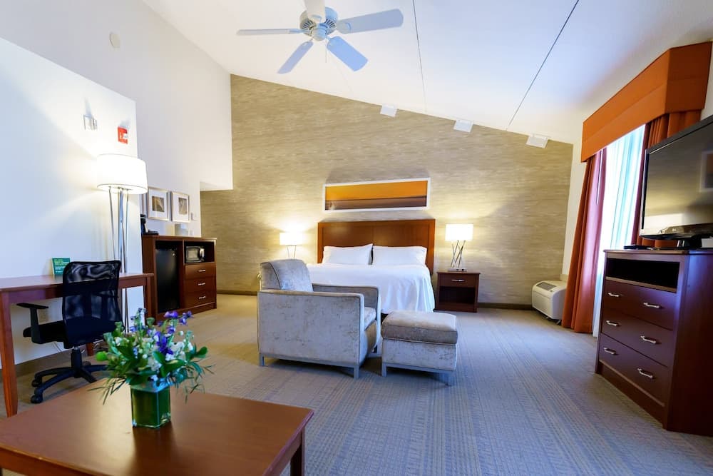 Iris Hotel Cape Cod gallery photo in Falmouth, MA — image 7