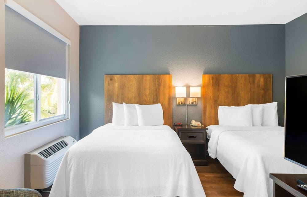 Extended Stay America Premier Suites Ft Lauderdale CypressCk gallery photo in Pompano Beach, FL — image 30