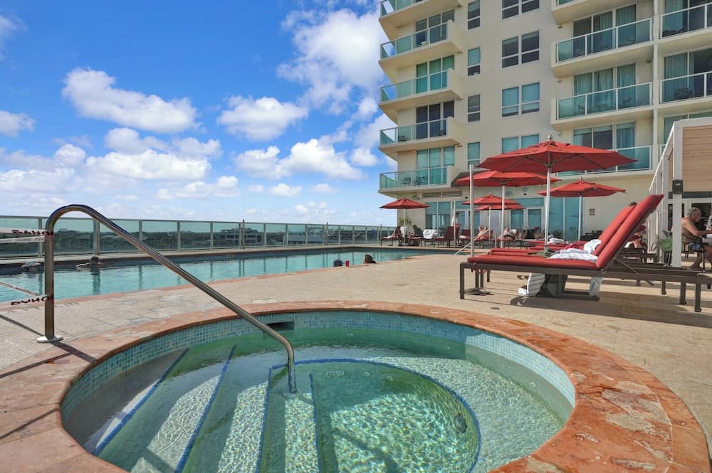 The Harmony - Ocean & Relaxation interior in Miami, FL — gallery photo 2