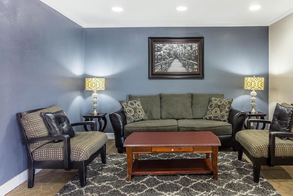 Quality Inn Homewood Birmingham I-65 property views in Birmingham, AL — gallery photo 3