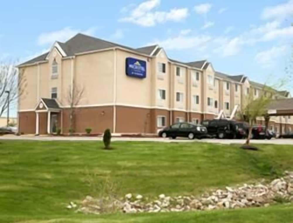 Microtel Inn & Suites by Wyndham Kansas City Airport featured exterior or lobby in Kansas City, KS — similar hotel