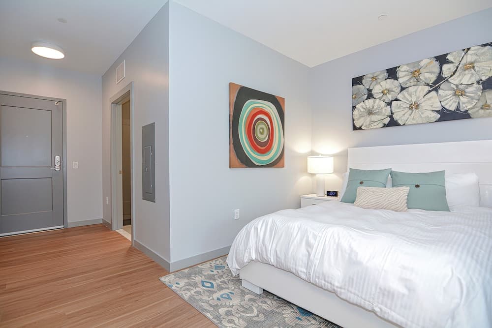 Global Luxury Suites Downtown Providence gallery photo in Providence, RI — image 45