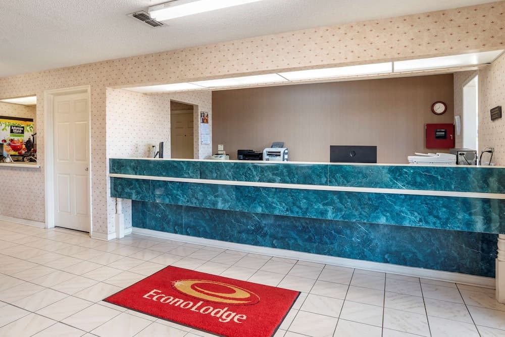 Econo Lodge Pearl - Jackson property views in Pearl, MS — gallery photo 3