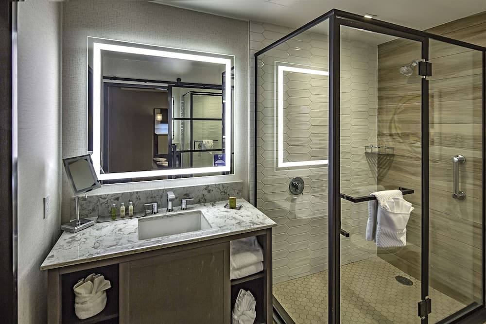 DoubleTree by Hilton Hotel Modesto gallery photo in Modesto, CA — image 25