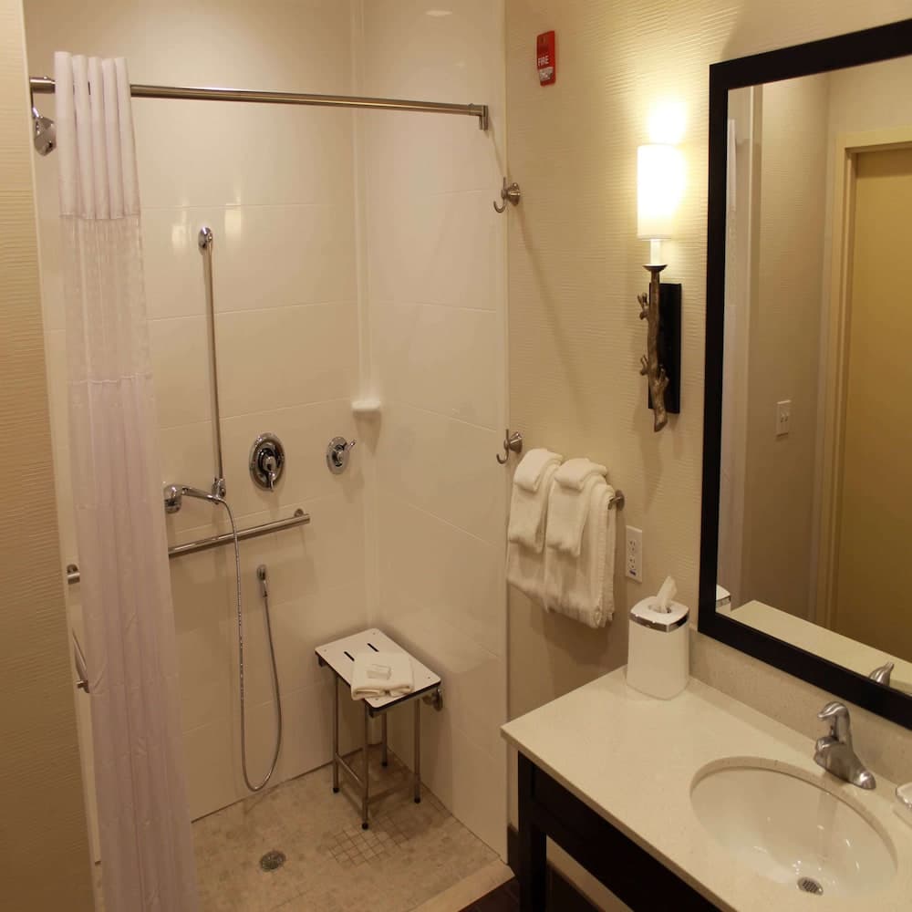 Hampton Inn & Suites Stroudsburg Pocono Mountains gallery photo in Stroudsburg, PA — image 9
