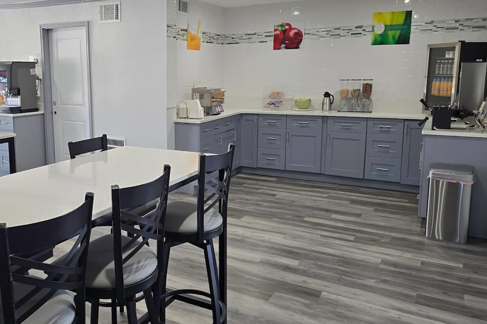 Quality Inn & Suites East Point - Atlanta Area property views in Atlanta, GA — gallery photo 3