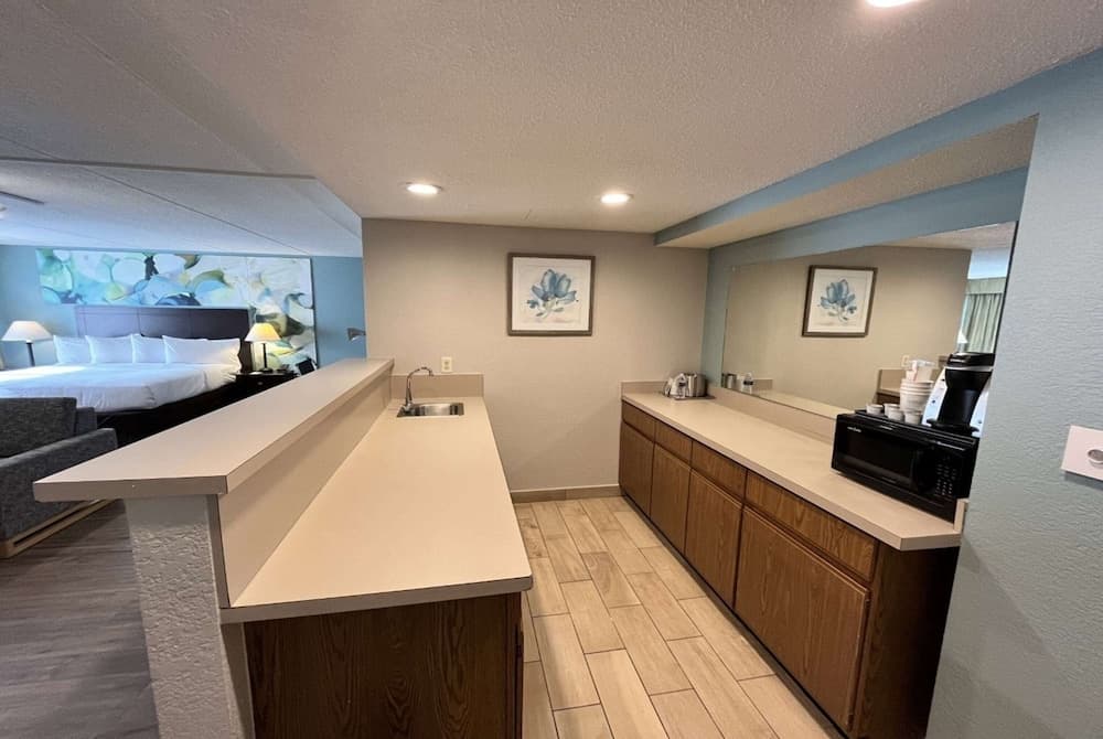 Wyndham Garden Ann Arbor property views in Ann Arbor, MI — gallery photo 3