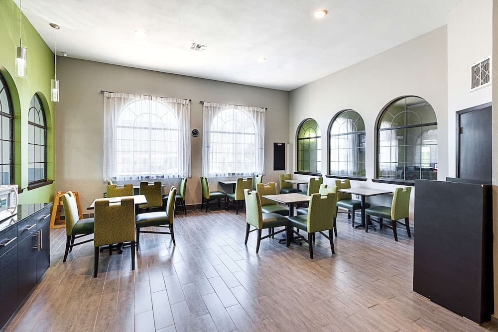 Quality Inn Mesquite - Dallas East gallery photo in Mesquite, TX — image 21