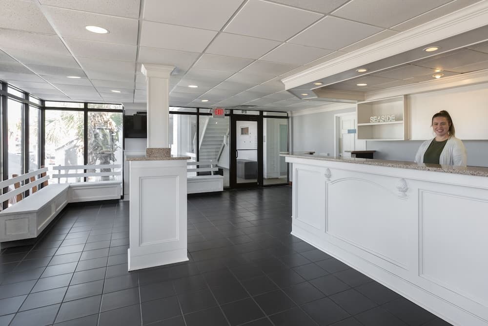Seaside Inn Oceanfront interior in Isle of Palms, SC — gallery photo 2