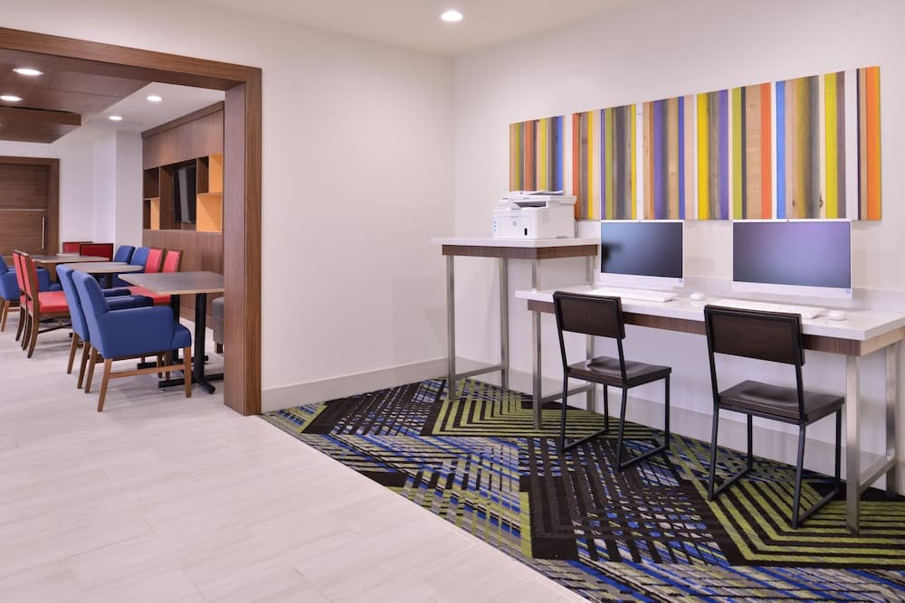 Holiday Inn Express Hotel & Suites Mesquite by IHG gallery photo in Mesquite, TX — image 36