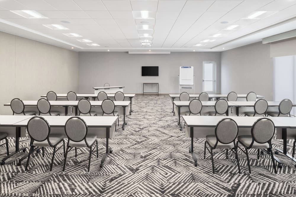 Hyatt Place Munster gallery photo in Munster, IN — image 18