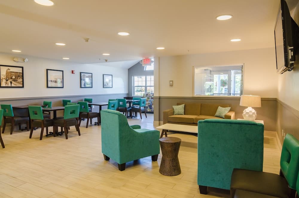 Quality Inn Seaside Oregon Coast interior in Seaside, OR — gallery photo 2