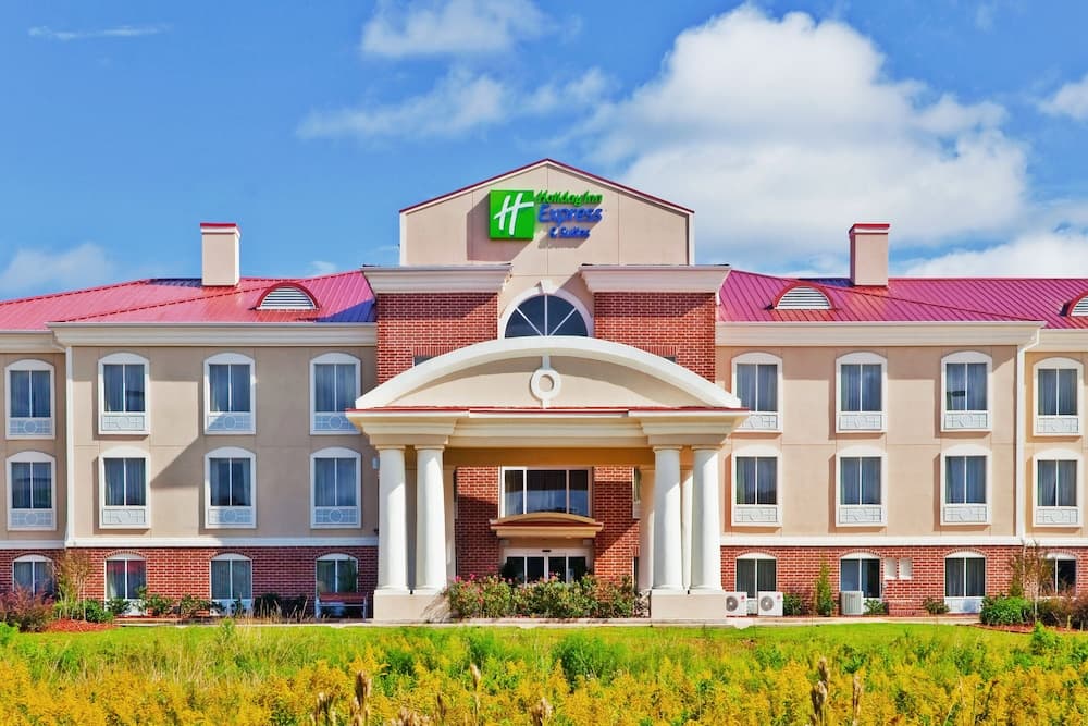 Holiday Inn Express Hotel & Suites Magee by IHG featured exterior or lobby in Magee, MS — similar hotel