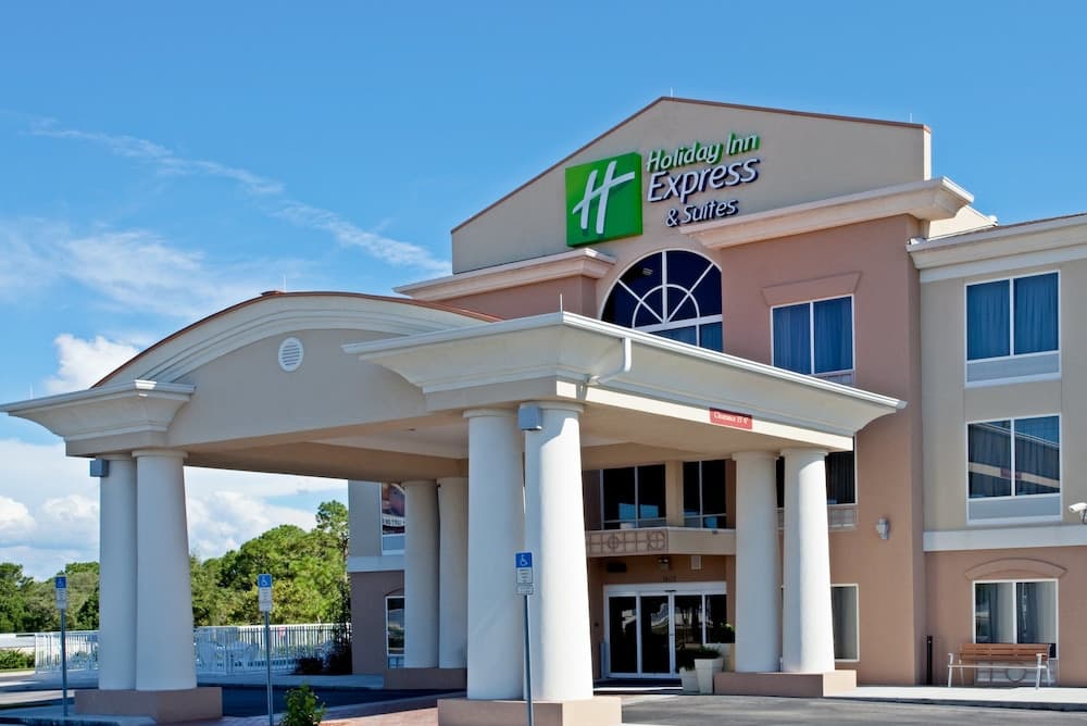 Holiday Inn Express Hotel & Suites Brooksville West by IHG gallery photo in Spring Hill, FL — image 8