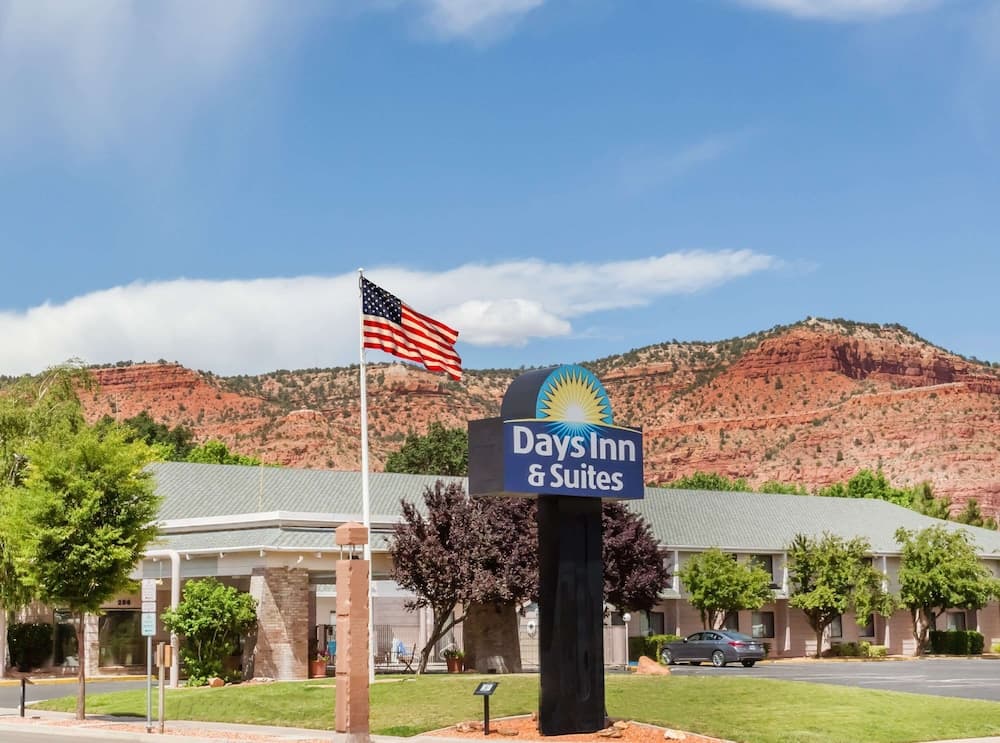 Days Inn & Suites by Wyndham Kanab featured exterior or lobby in Kanab, UT — similar hotel